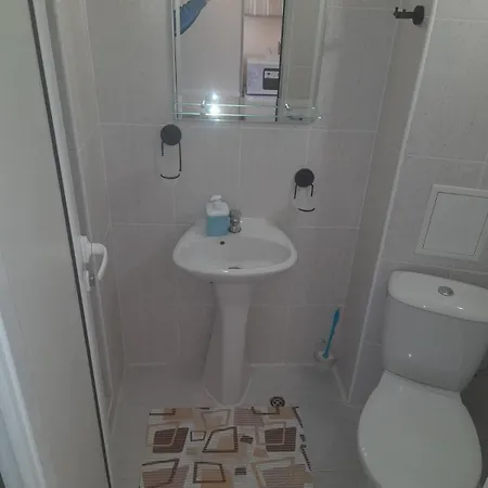 Diva And Διαμέρισμα Άγιος Κωνσταντίνος και Ελένη