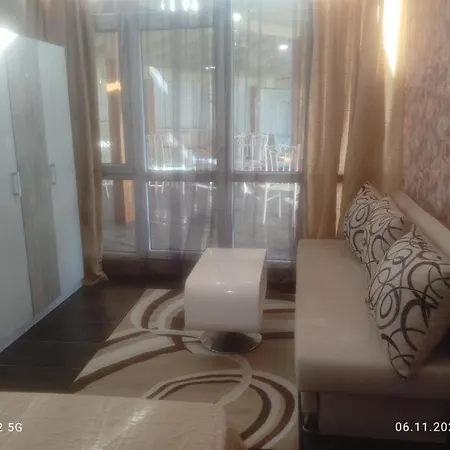 Diva And Διαμέρισμα