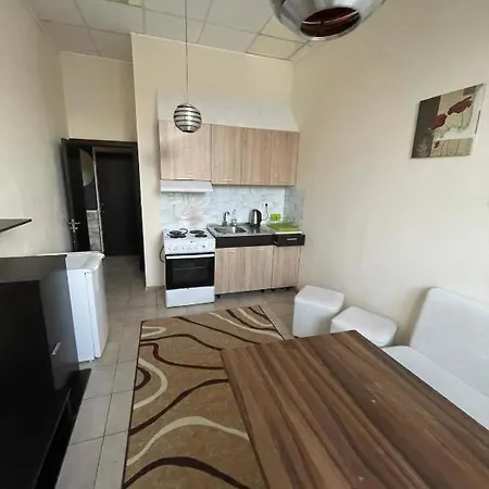 Diva And * Άγιος Κωνσταντίνος και Ελένη