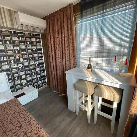Apartamento Apatcomplex Diva &restaurant&bar *